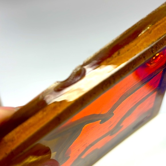 Retro   “Design Gifts International “ seagull flying design in resin trivet - Picture 3 of 5